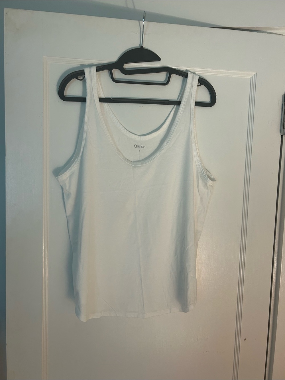 Quince White Scoop Neck Tank Top